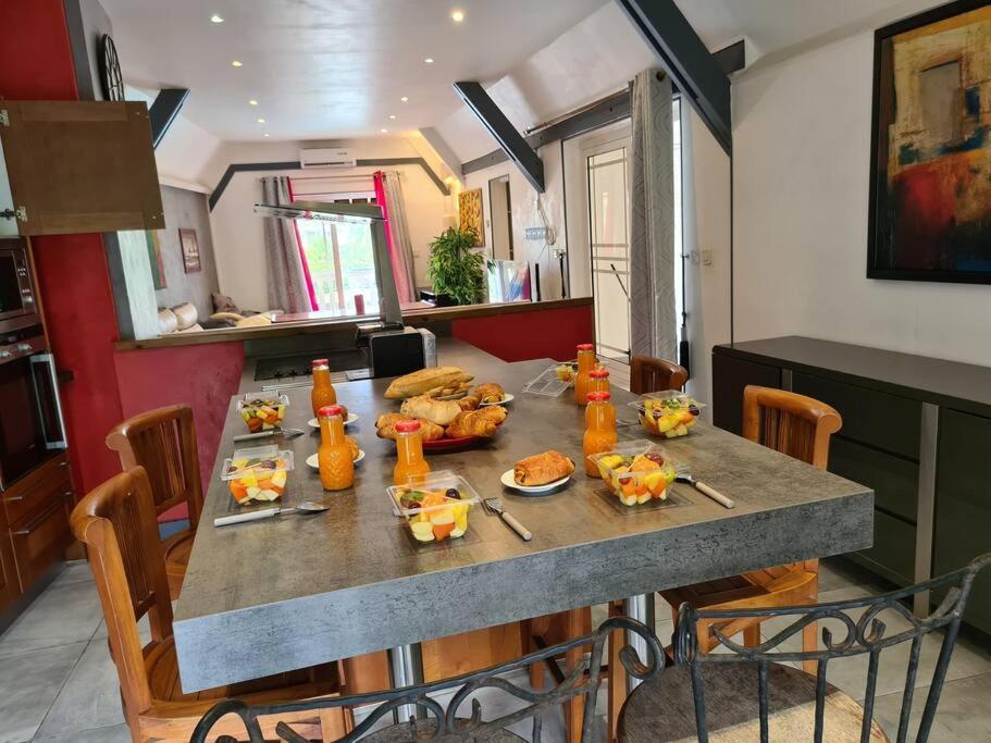 Apartament Le Flamboyant Saint-Gilles Les Bains Zewnętrze zdjęcie