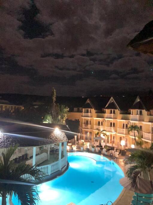 Apartament Le Flamboyant Saint-Gilles Les Bains Zewnętrze zdjęcie
