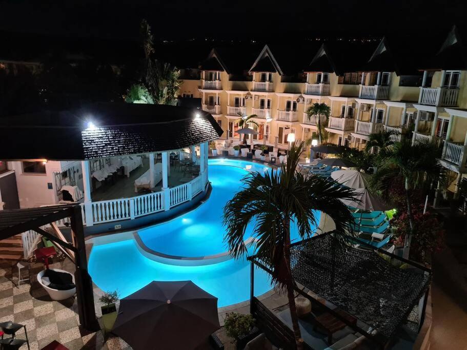 Apartament Le Flamboyant Saint-Gilles Les Bains Zewnętrze zdjęcie