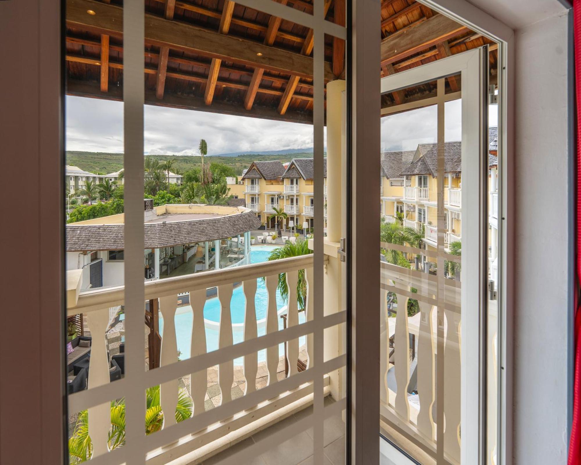 Apartament Le Flamboyant Saint-Gilles Les Bains Zewnętrze zdjęcie